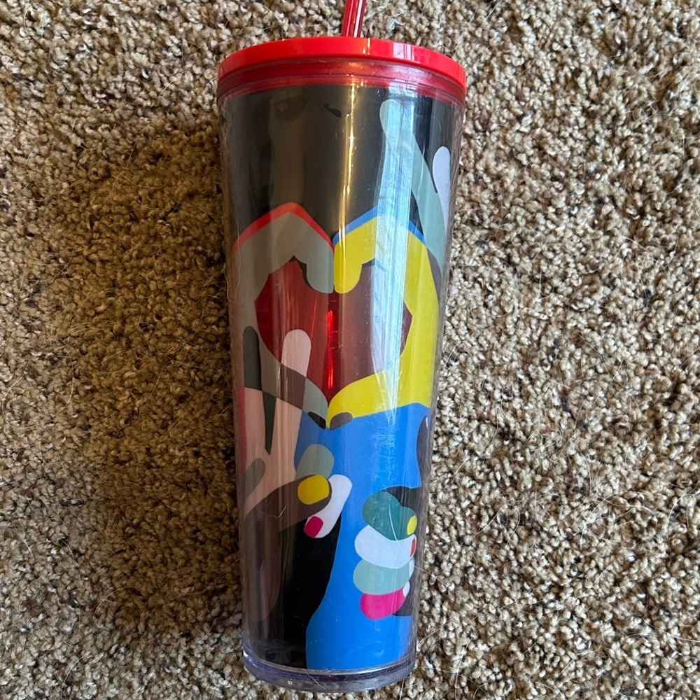 Starbucks Venti Love Heart Hand Tumbler 24 oz. Preloved great condition